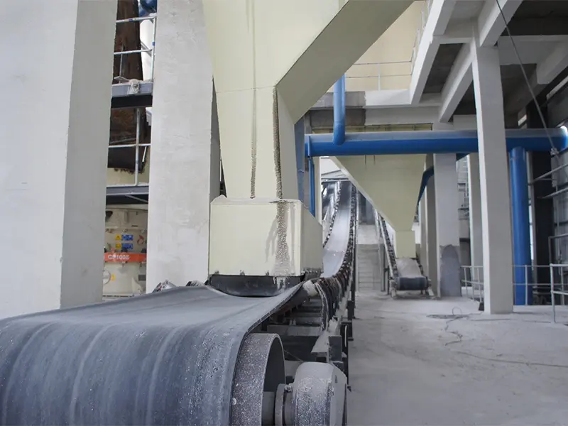 Come può un alimentatore di minerale eliminare i tempi di inattività dell'impianto di frantumazione?