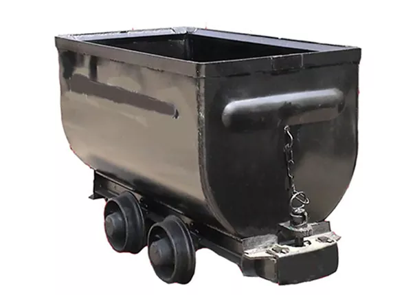 In che modo le attrezzature di trasporto possono eliminare i tempi di inattività e la perdita di materiale nella movimentazione di materiali sfusi?